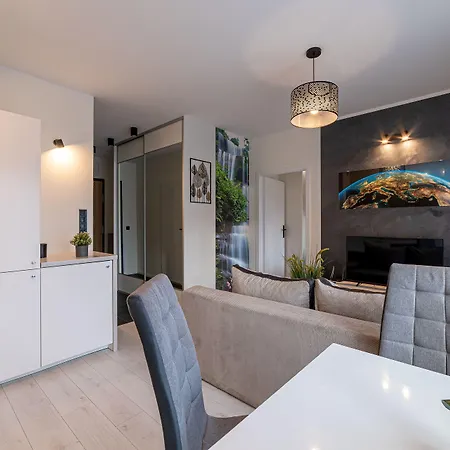 Rentplanet - Nowa Manufaktura Апартаменти