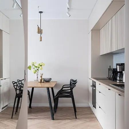 Rentplanet - Nowa Manufaktura アパート *