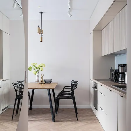 Rentplanet - Nowa Manufaktura アパート